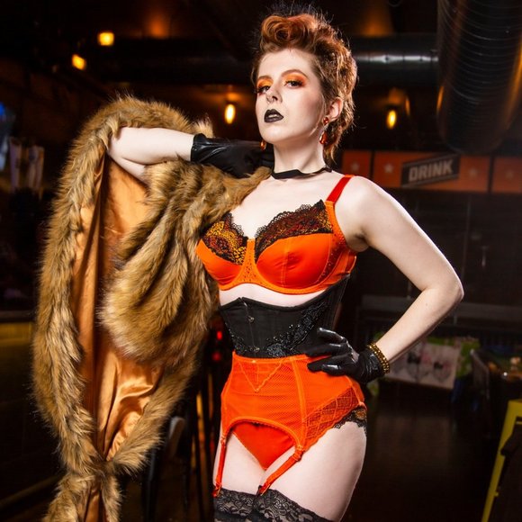 Meet your Posher, Kevlar - Picture 3 of 8